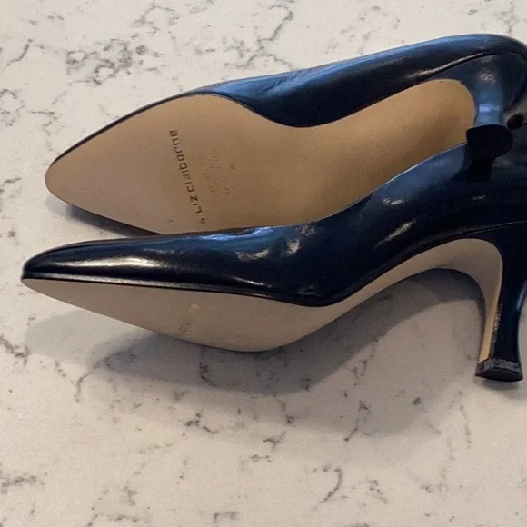 Liz Claiborne Shoes - Picture 3 of 4